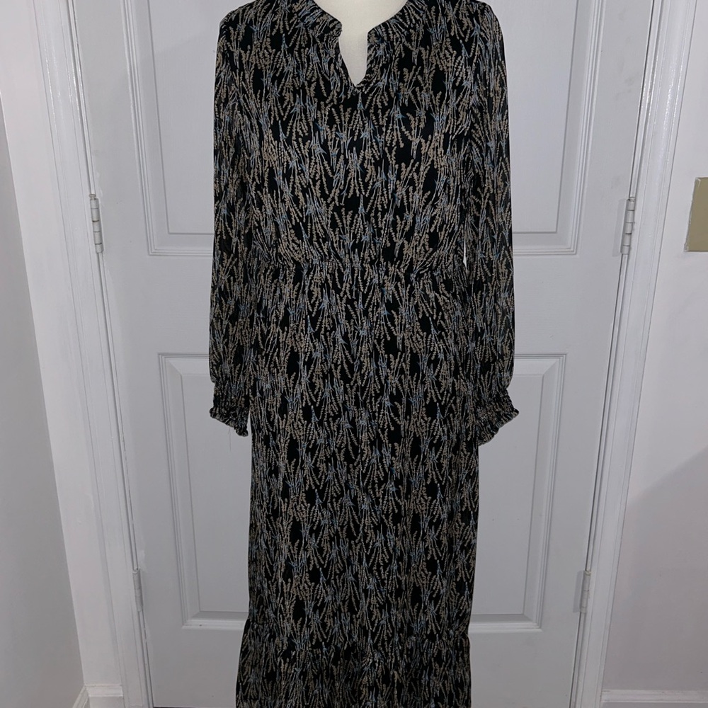 Black Long Sleeve Patterned Maxi Dress with Subtle Beige Detail